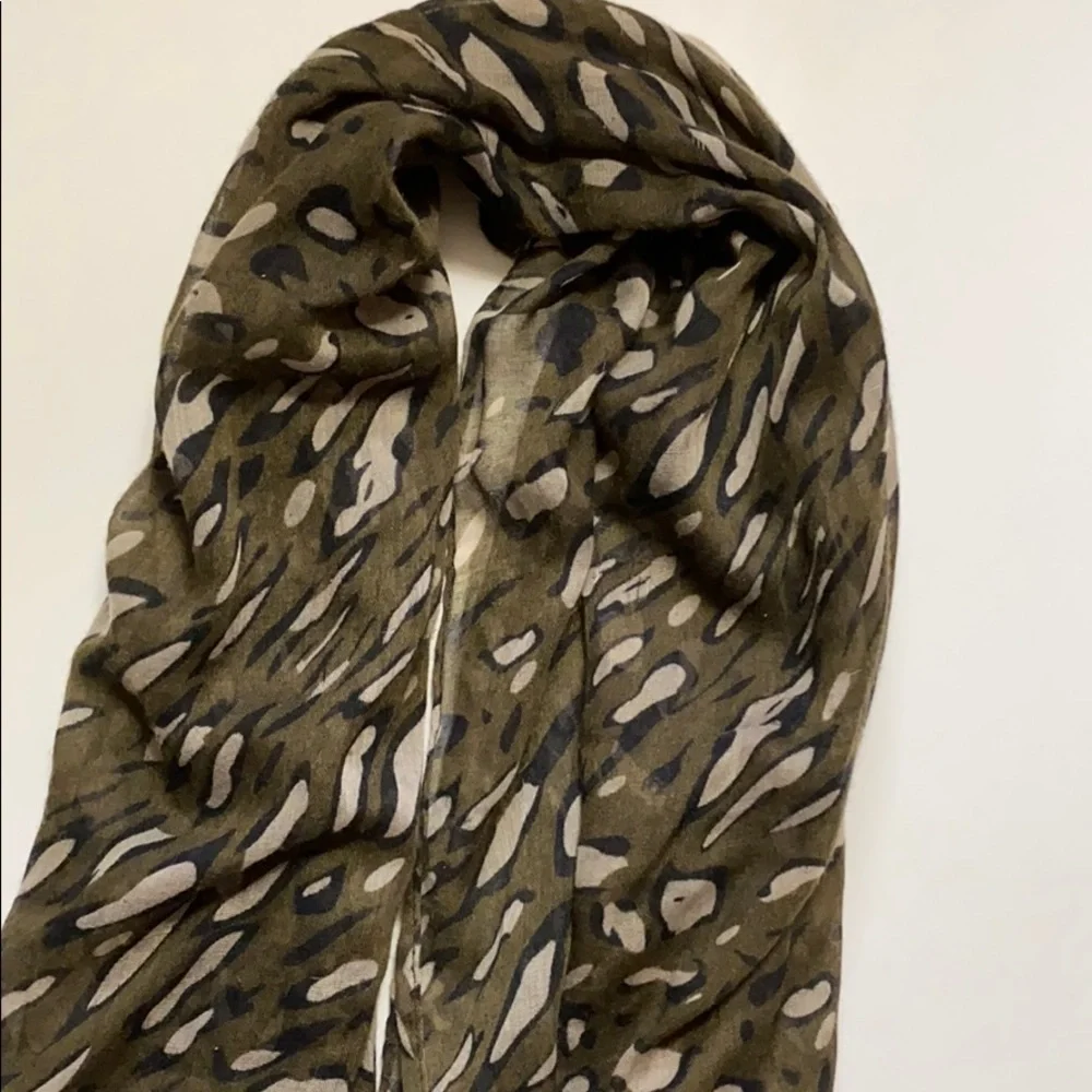2bebe green scarf